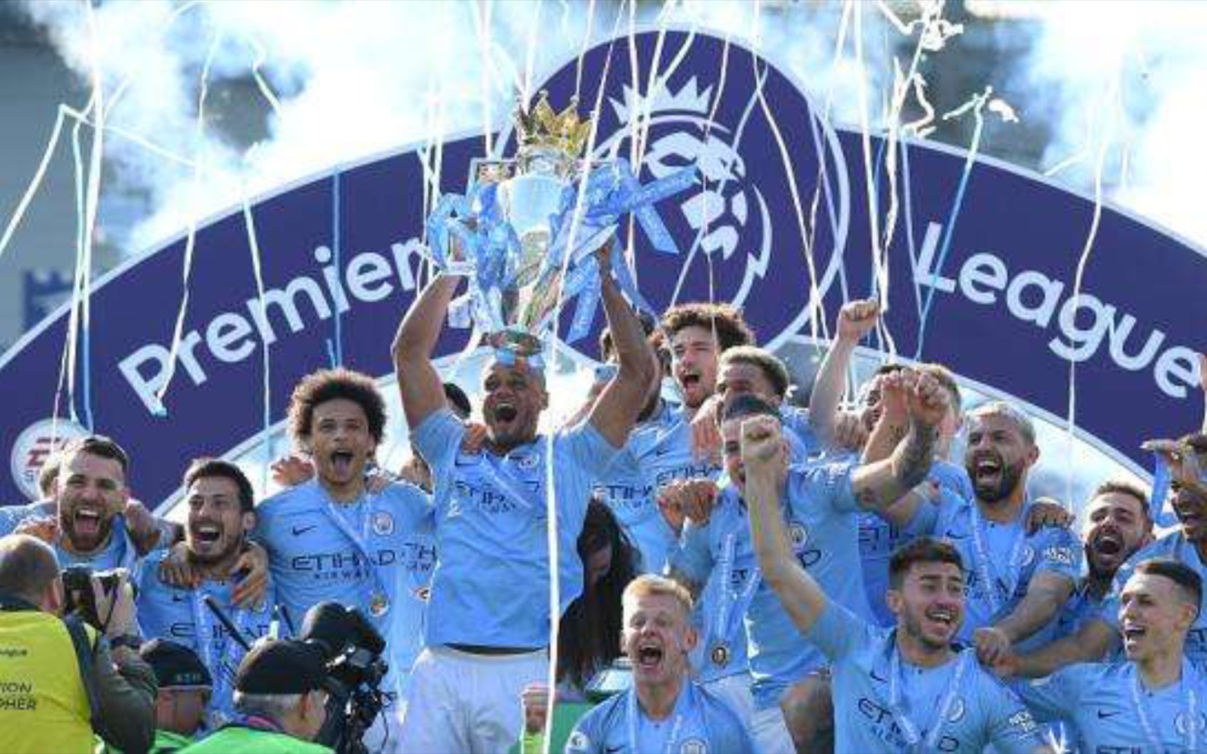 效力于中国 效力于中国