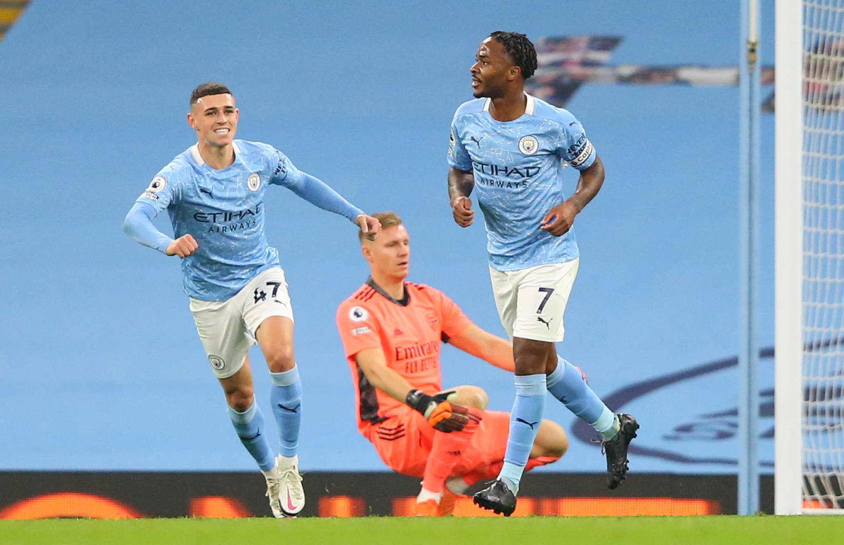 教练团队的 教练团队的